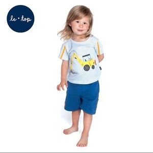 Le top | NWT 2 piece matching set blue sweater shorts and striped tee